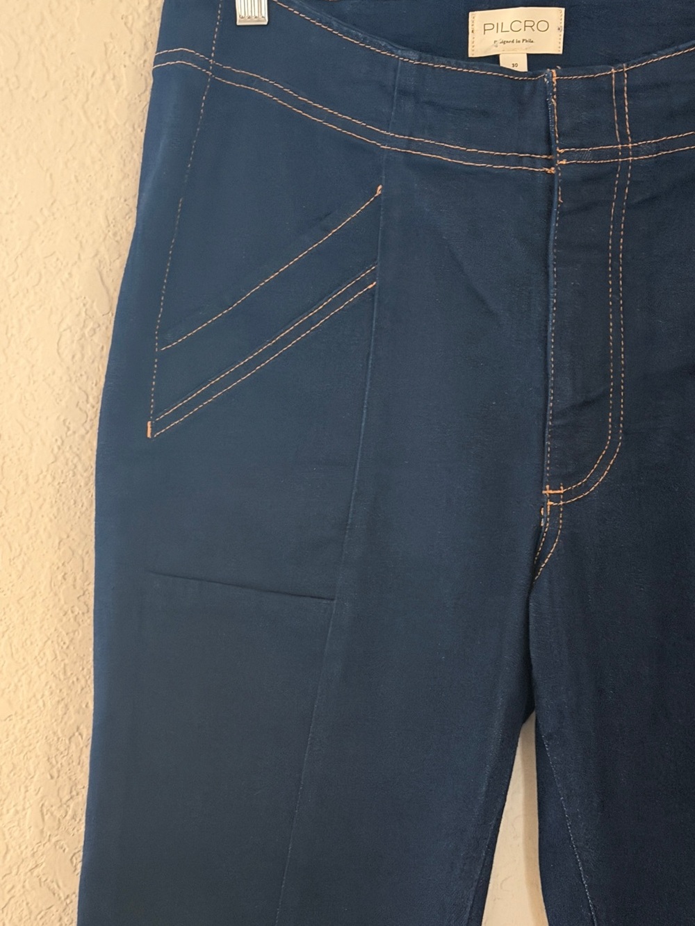 Pilcro High-Rise flare Wide-Leg Women’s Jeans in Dark Blue - Picture 4 of 7